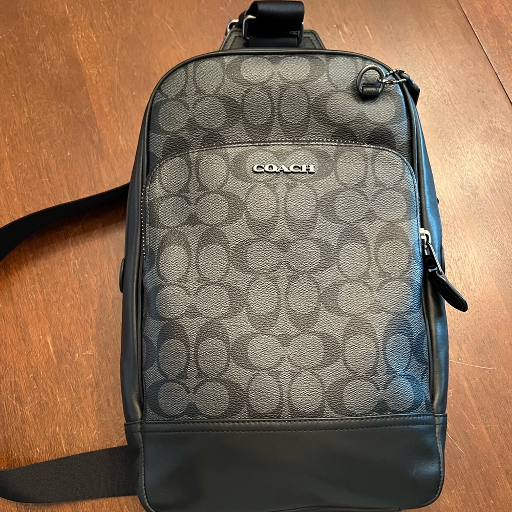 NWOT Coach Graham Crossbody.